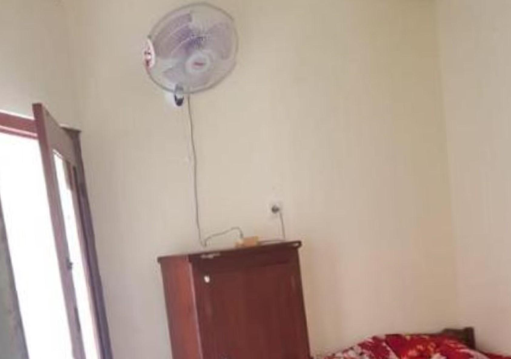 Losmen 2000 Tiga Jogjakarta Buitenkant foto